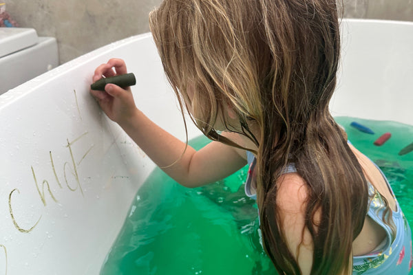 Are Bath Crayons Safe for Toddlers? A Parent’s Guide to Non-Toxic Bath Play